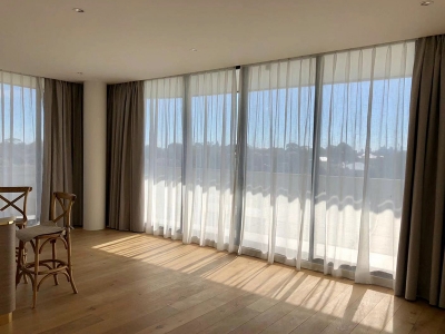 Sheer & Curtain